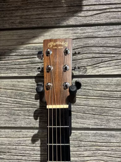Martin Guitars - HD-28 1997 2